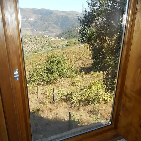 Casa Da Vinha Em - Douro Дом отдыха *