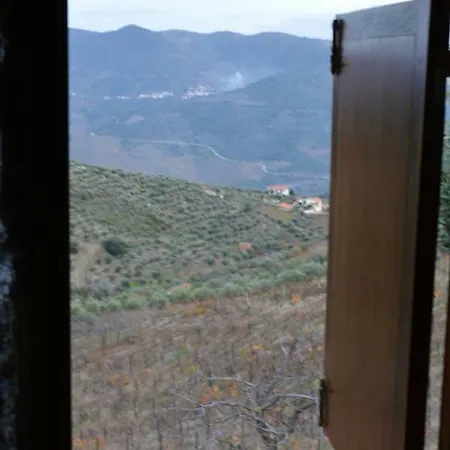 Casa Da Vinha Em - Douro * Табуасу